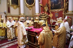 Львів: відзначення 150-я митрополита Андрея розпочали Архиєрейською Божественною Літургією.(ФОТО)